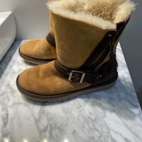 Ugg boots - Picture 5 of 9